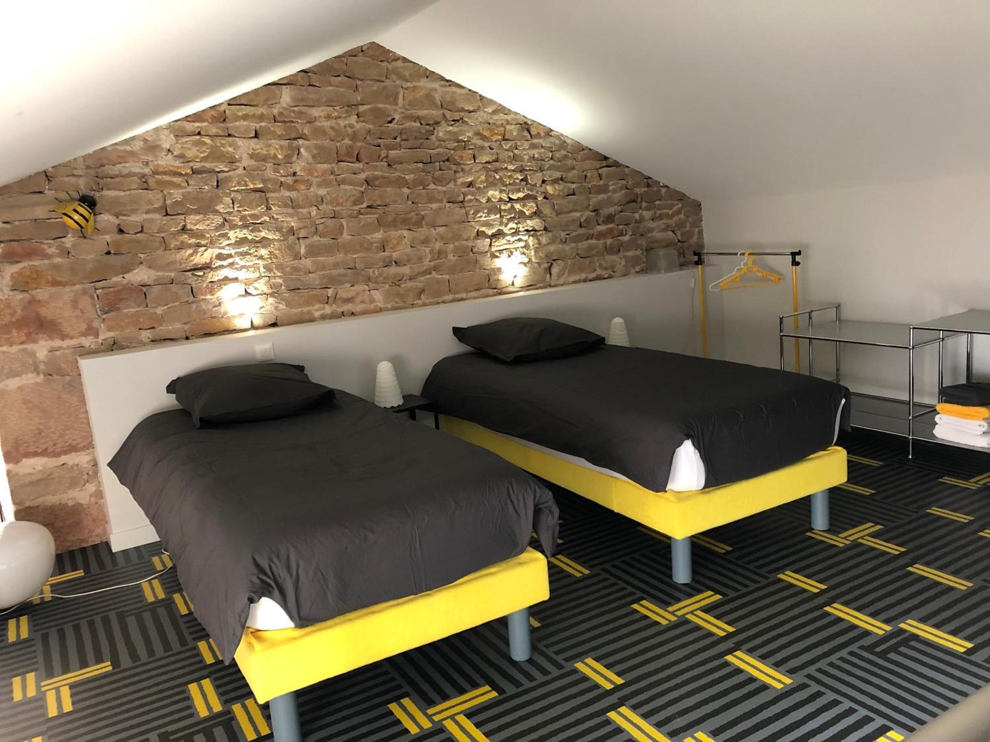 Appartement Contemporain Dans Une Authentique Demeure Viticole Charnay-les-Macon Exterior photo